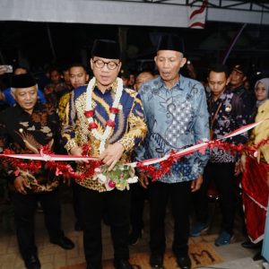 Menteri Desa Resmikan Langsung Kopdes Merah Putih di Tajinan Malang