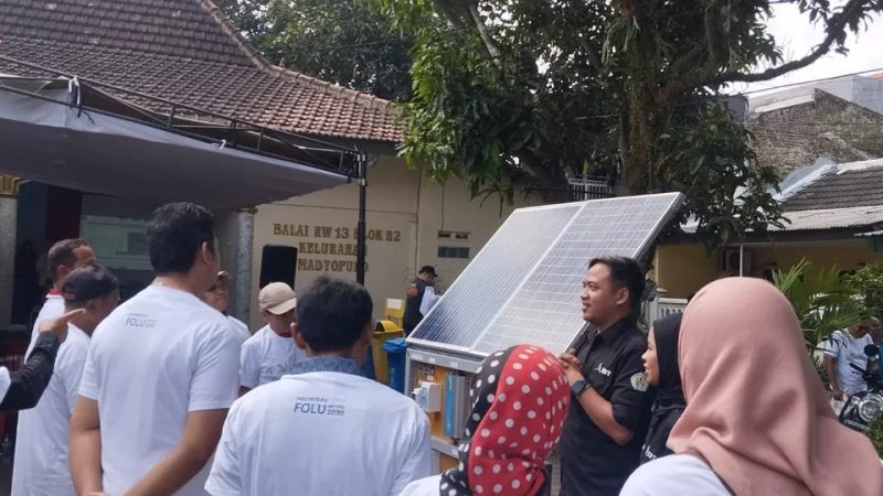 ‘Ciptakan’ Balai RW Bertenaga Surya, Salah Satu Kampung di Madyopuro Terapkan PLTS untuk Terapkan Kemandirian Energi