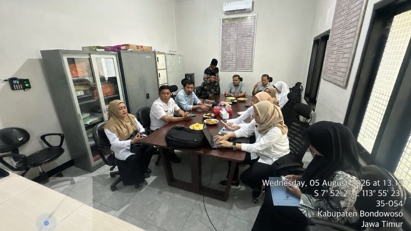 DPMD Bondowoso Supervisi Kesiapan Desa Kalitapen Hadapi Penilaian Desa Berkinerja Baik dalam Konvergensi Percepatan Penurunan Stunting